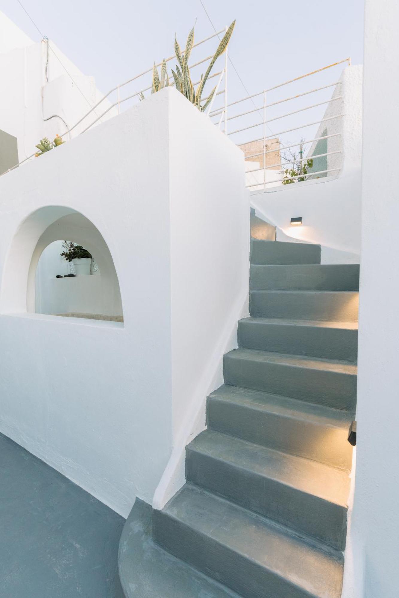 Noir Cave Villa With Private Jacuzzi And Sunset Terrace Pýrgos Exteriér fotografie