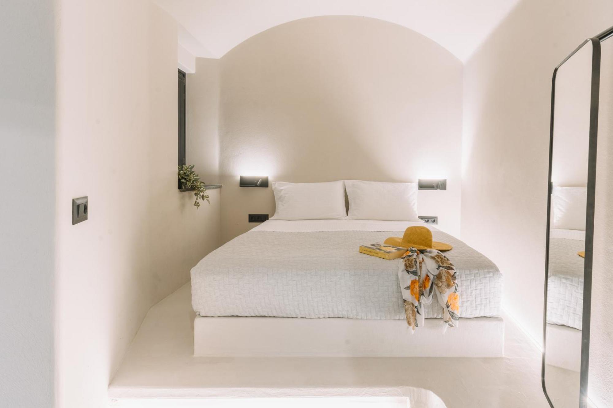 Noir Cave Villa With Private Jacuzzi And Sunset Terrace Pýrgos Exteriér fotografie