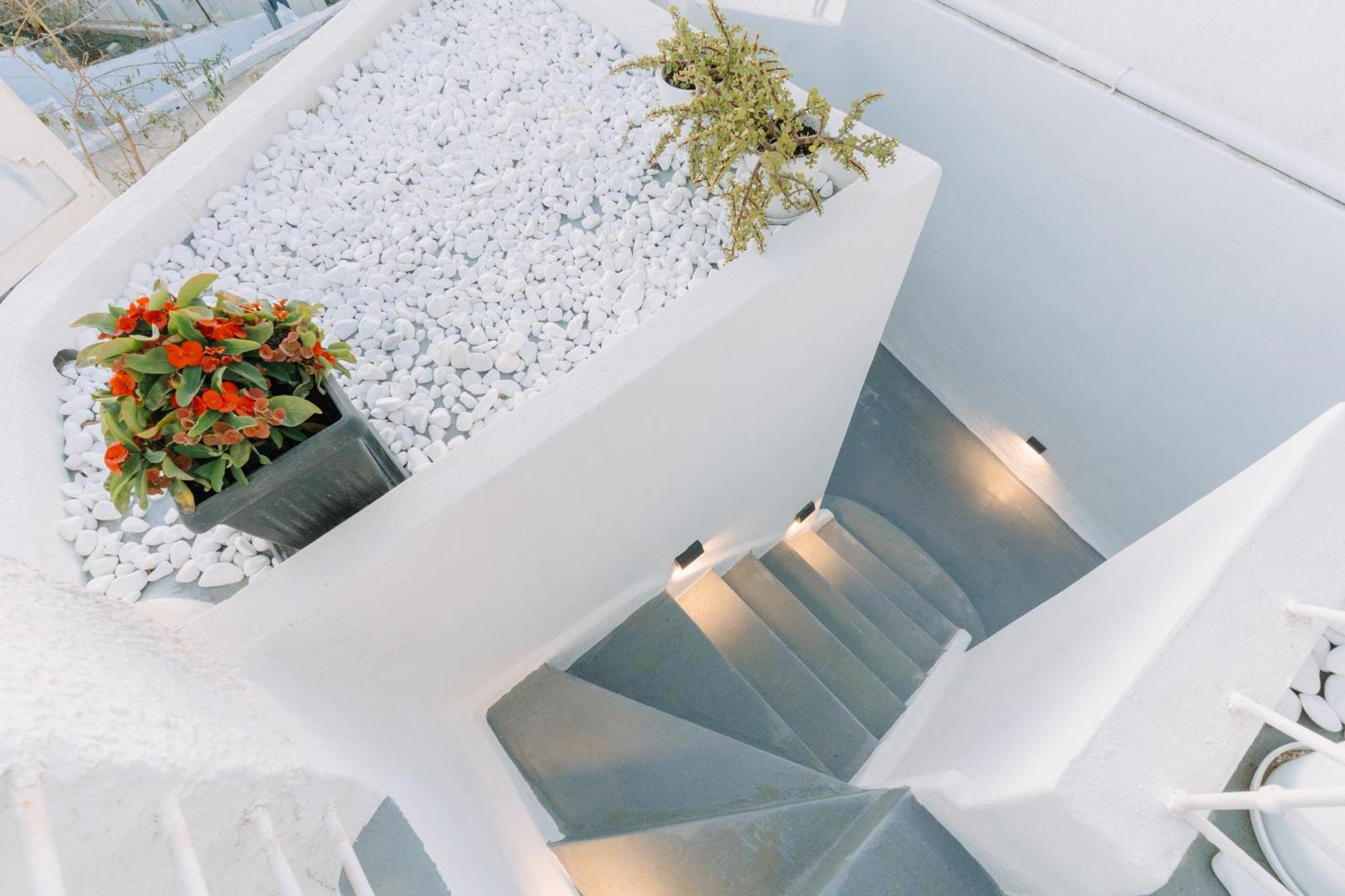 Noir Cave Villa With Private Jacuzzi And Sunset Terrace Pýrgos Exteriér fotografie